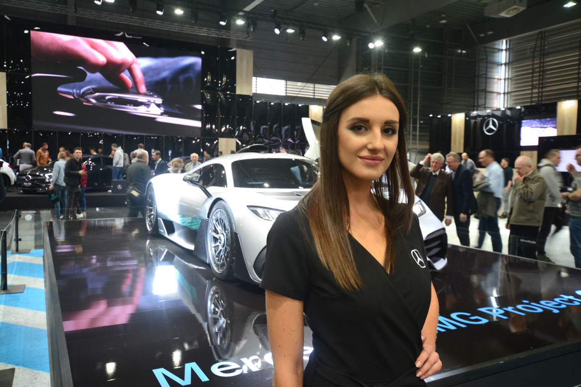 Hostessy na targach Poznań Motor Show 2018