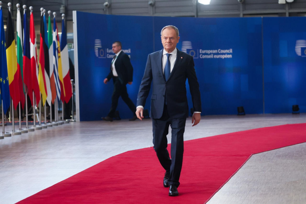 Premier Tusk bierze udział w nadzwyczajnym szczycie Rady Europejskiej