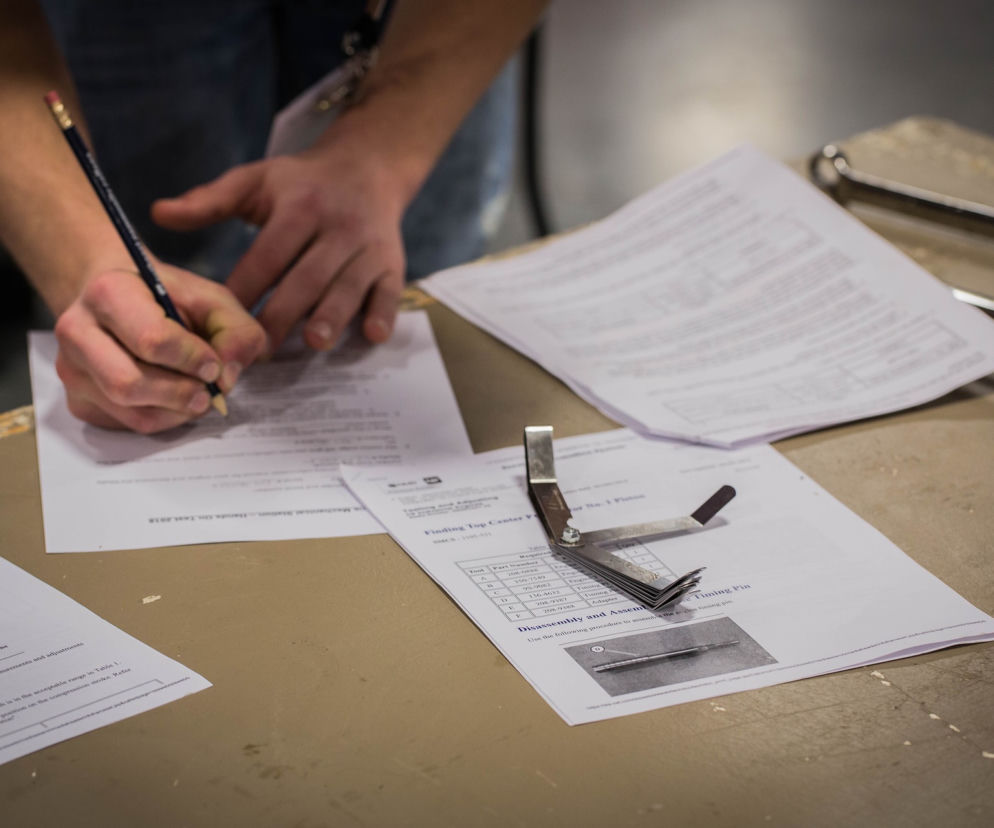 Egzamin ósmoklasisty 2021: język obcy. Trwa egzamin: Jest spokojnie 