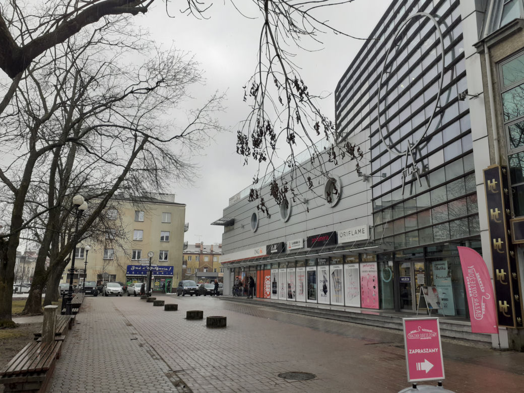 Jak wyglądał Skwer im. Jana Pawła II w Siedlcach i jego okolica w marcu 2021 roku