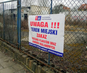 Niebezpieczny pustostan straszy w centrum Szczecina