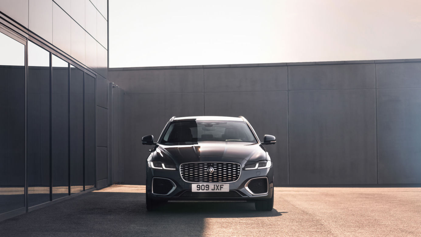 Nowy Jaguar XF (2021)