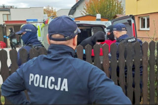 Zabił gospodarza i pobiegł do sąsiadów. Sprawca wrócił na miejsce zbrodni