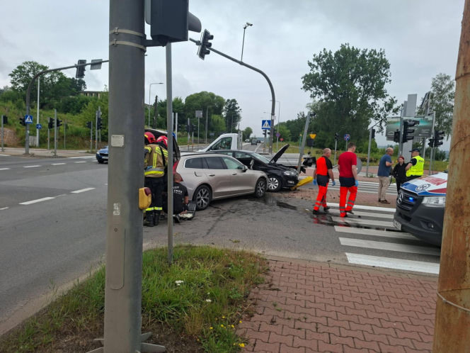 Wypadek na skrzyżowaniu w Starachowicach