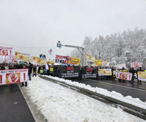 Blokada zakopianki i protesty przeciwko S7. Mieszkańcy są zdesperowani, chodzi o setki domów