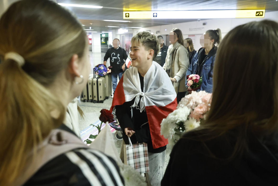 Wiktor Sas wrócił z Eurowizji Junior 2026. Tak witali go na lotnisku