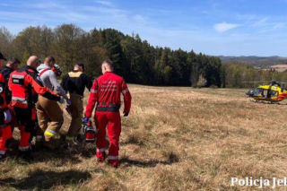 Dramat paralotniarza na Górze Szybowcowej. Nagle runął na ziemię 