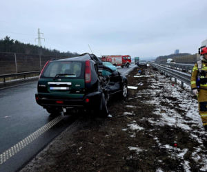 Droga w obu kierunkach jest całkowicie zablokowana