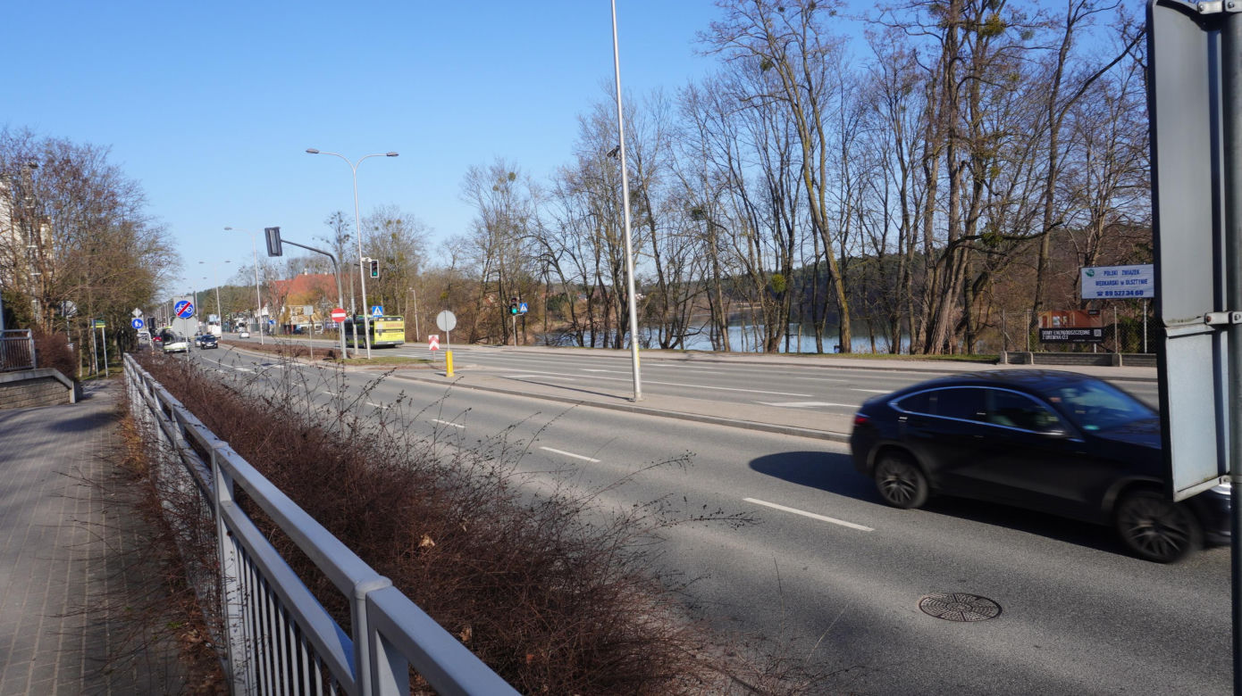To najdłuższa ulica w Olsztynie. Przebiega aż przez trzy osiedla. Zaskakujące, ile ma metrów!
