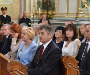 KUCHCIŃSKI W KOŚCIELE.