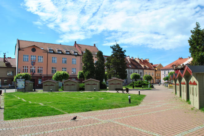 To miasto na Śląsku zachwyca kamienicami na rynku. Znajduje się w nim też najpiękniejszy pałac w województwie