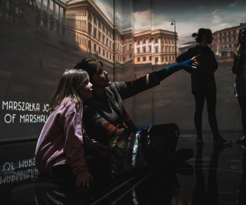 Retro Warszawa zaprasza do przedwojennej stolicy. Nowa odsłona wystawy w Art Box Experience