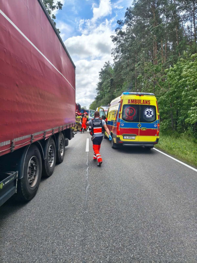 Wypadek na DK78 w Świętokrzyskiem