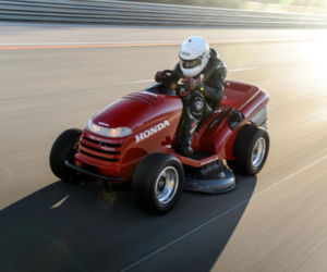 Najszybsza kosiarka świata - Honda Mean Mower