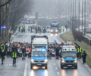 Ogromny paraliż w Warszawie. Gigantyczne korki, wszystko stoi