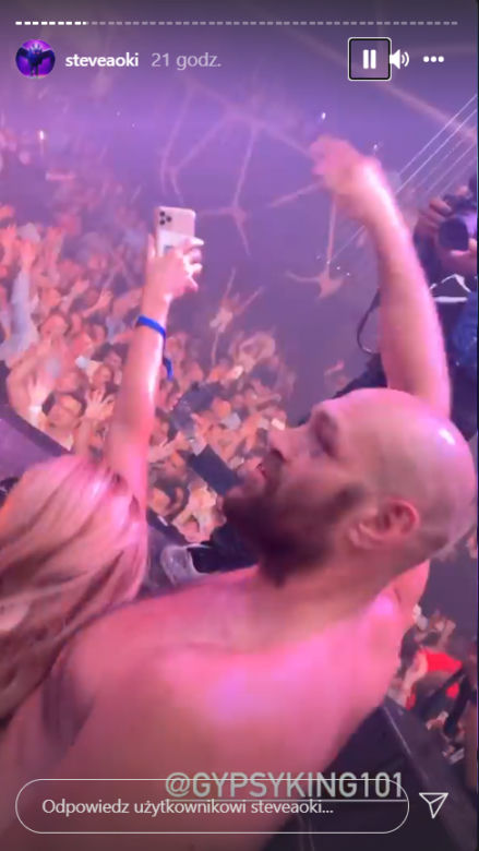 Tyson Fury na after party po wygranej z Wilderem