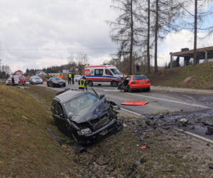 Groźny wypadek na DW 977 w Zabłędzy