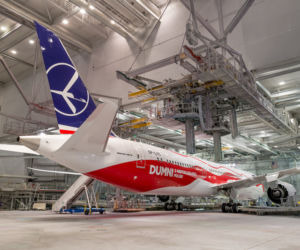 Biało-czerwony dreamliner LOT-u na 1000lecie niepodległości