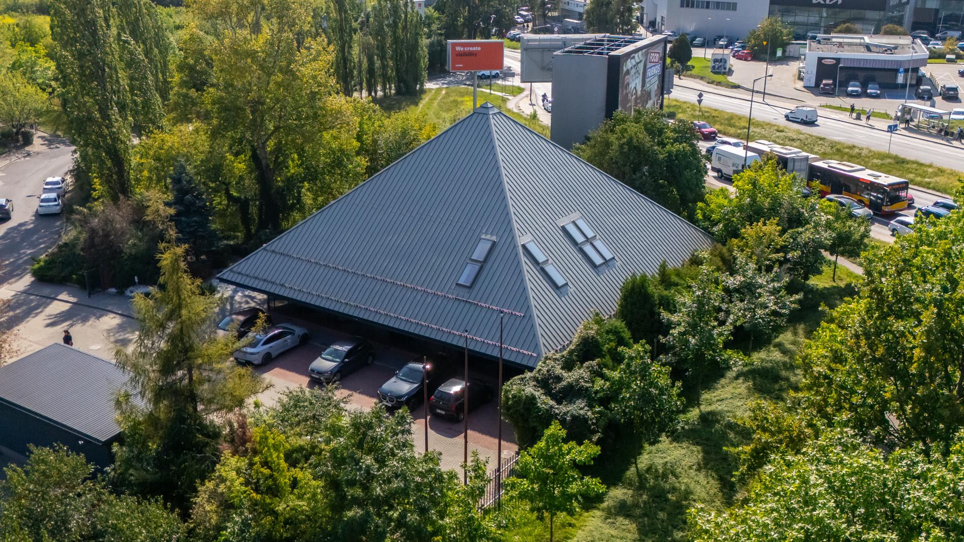 Piramida przy Połczyńskiej w Warszawie