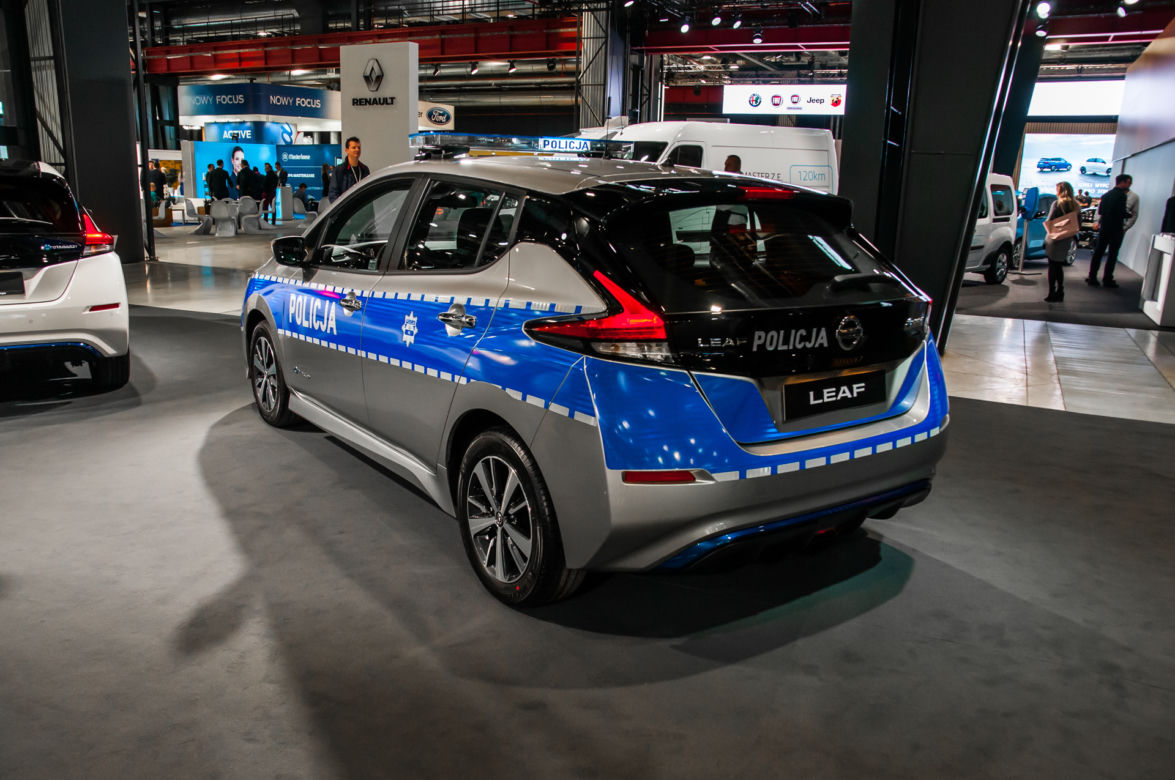 Nissan LEAF, elektryczny radiowóz
