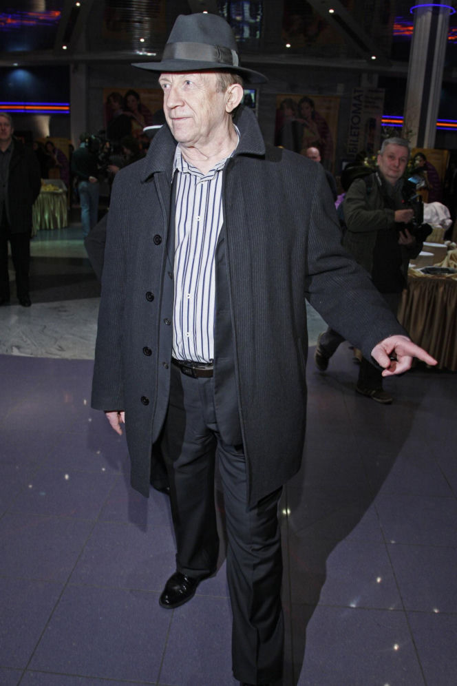 Edward Linde-Lubaszenko z kobietami - wszystkie żony i nie tylko