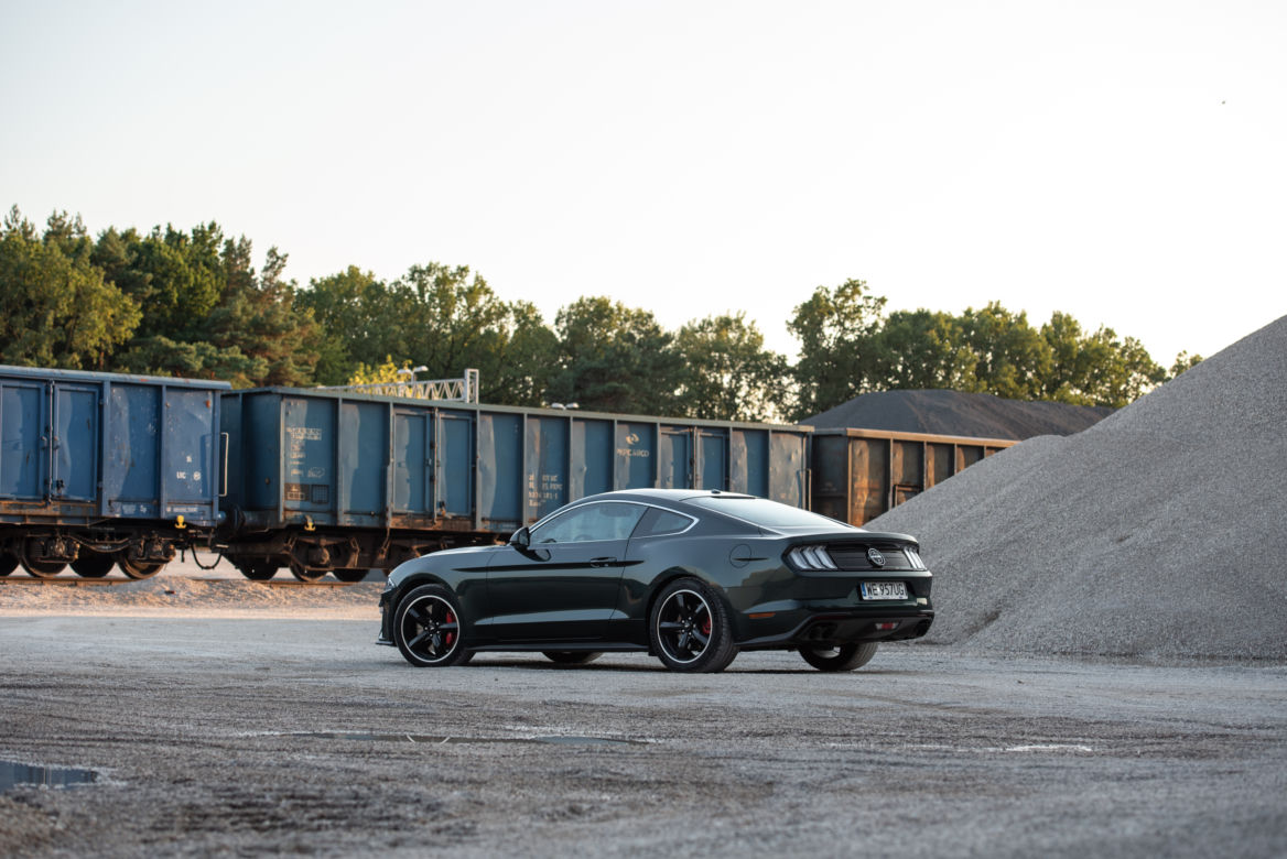 Ford Mustang Bullitt 5.0 V8 6MT