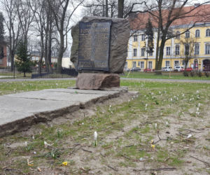 W parku na Pl. Kościuszki przygotowania do nowego sezonu