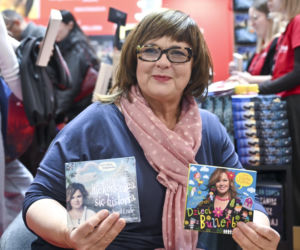 Dawno niewidziana Edyta Jungowska pojawiła się na premierze filmu. Tak dziś wygląda siostra Bożenka z Na dobre i na złe