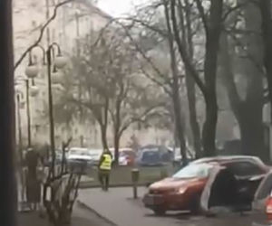 Przebrał się za policjanta i terroryzował okolicę