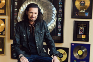 Były muzyk Kiss przeszedł operację na otwartym sercu. Bruce Kulick udostępnił post w mediach społecznościowych