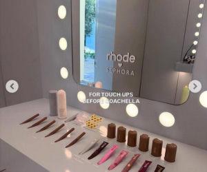 Sara Boruc z córką na Coachelli. Trudno rozróżnić, która jest starsza!