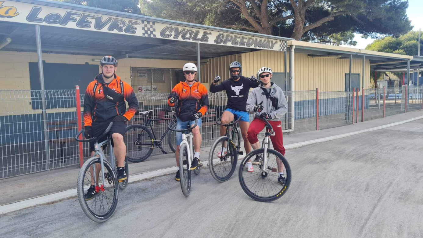 ​Zdobywają medale i udzielają wywiadów. W dalekiej Australii trwają Mistrzostwa Świata w speedrowerze