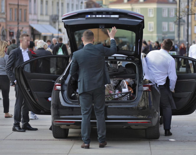 Minister rolnictwa Stefan Krajewski na jarmarku wielkanocnym
