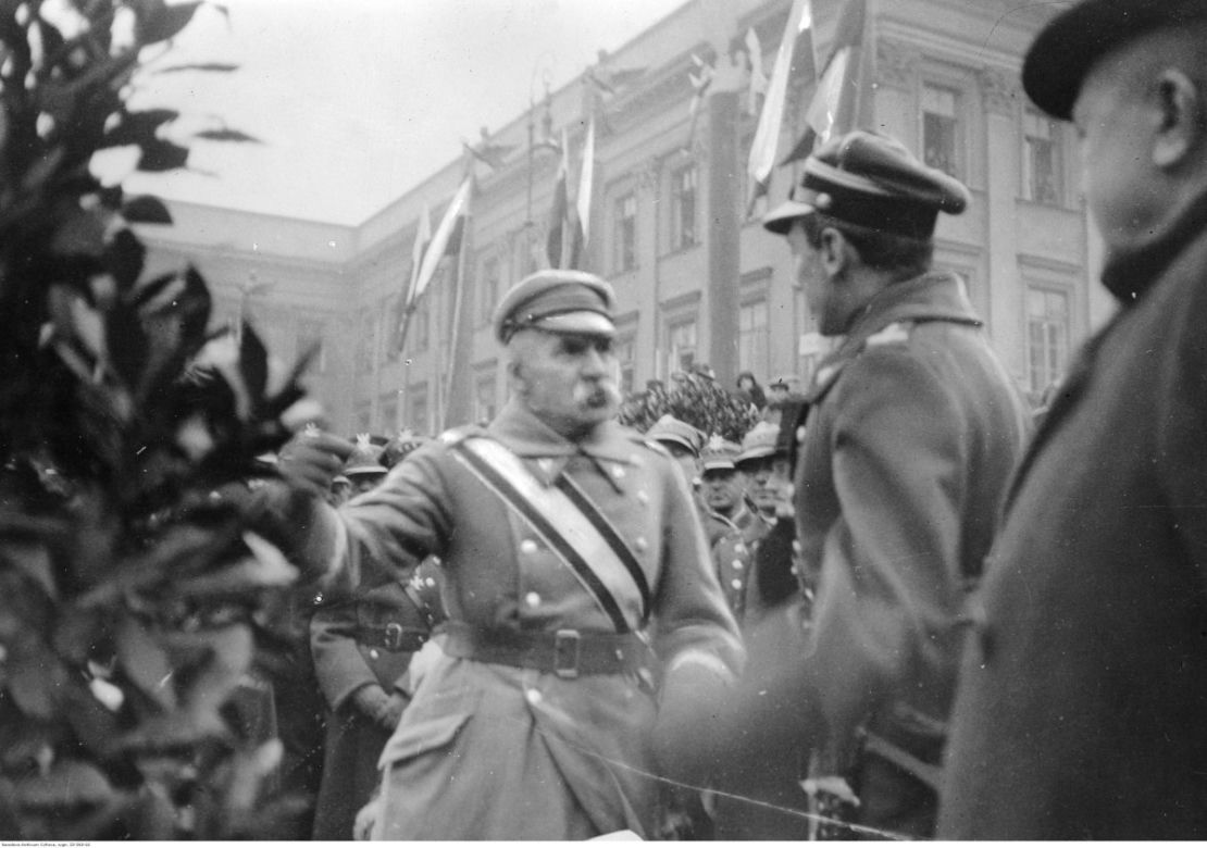 Marszałek Józef Piłsudski na placu Saskim, 11.11.1929 r.