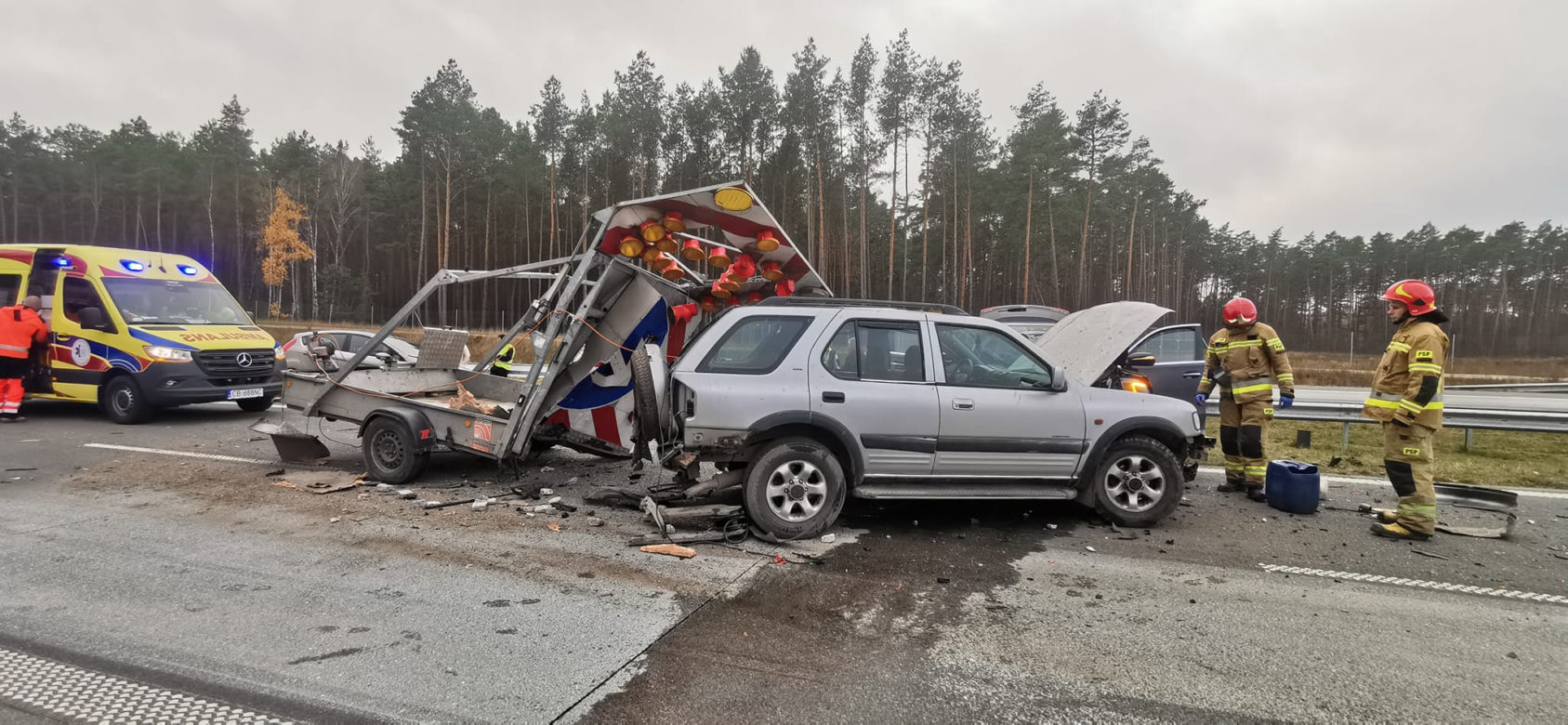 Wypadek na S5 w Pawłówku pod Bydgoszczą. Jedna osoba ranna [ZDJĘCIA]