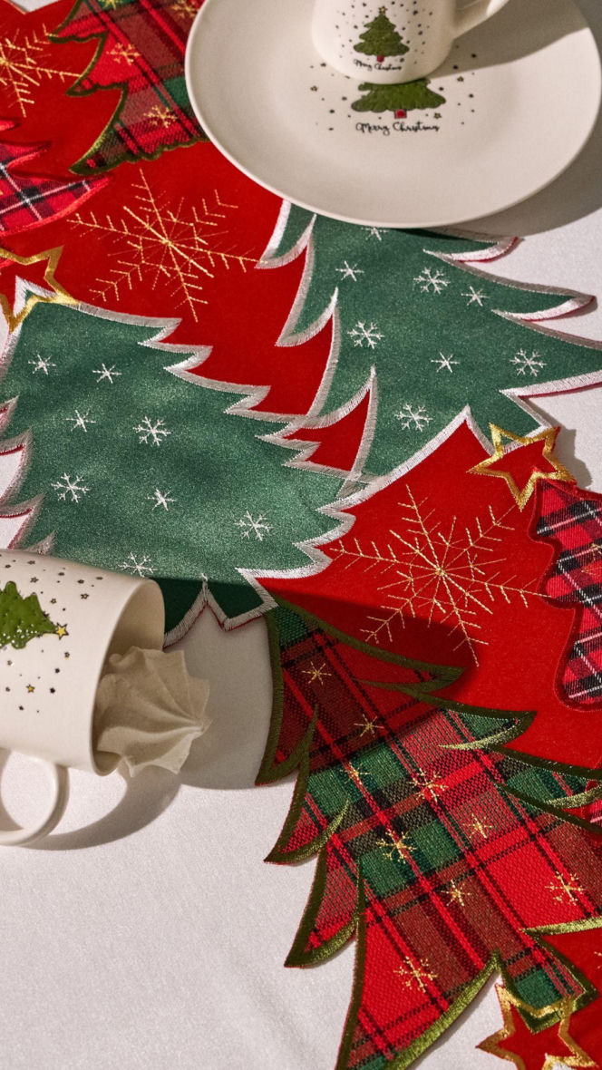 Bieżniki świąteczne - Sinsay