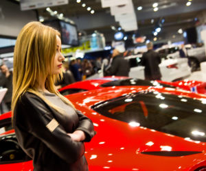 hostessy na targach Motor Show Poznań 2016