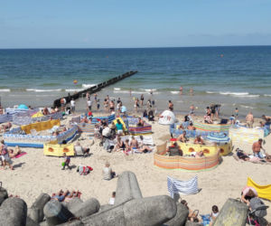 Eko-popielniczki na plaży w Mielnie
