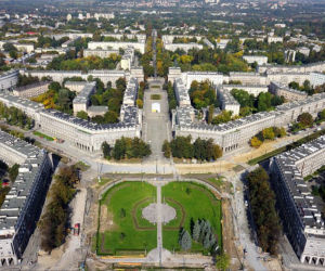 Plac Centralny w czasie remontu - wrzesień 2014. Fot. Piotr Tomaszewski, źródło - Wikipedia.