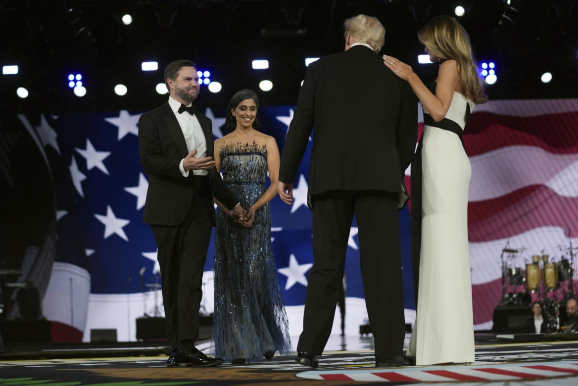 Pierwszy taniec pierwszej pary! Tak Donald Trump i Melania świętowali zaprzysiężenie