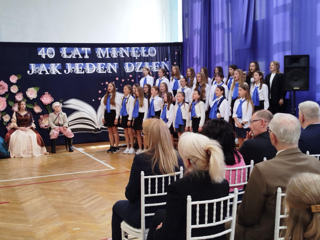 Uroczystość jubileuszowa w siedleckiej "Dziesiątce" była okazją do wspomnień