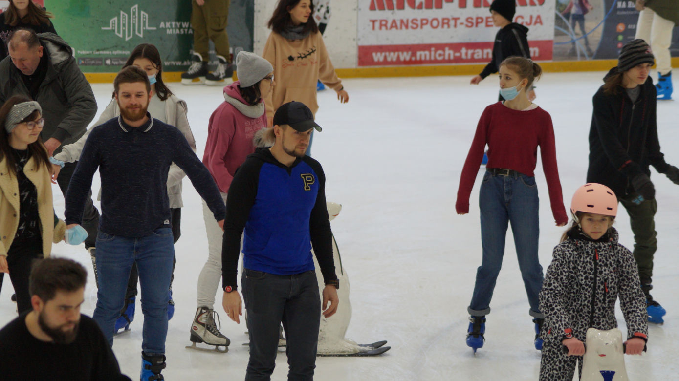 Tłumy na bydgoskim lodowisku Torbyd [GALERIA]