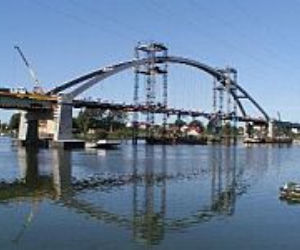 Most zwodzony nad Martwą Wisłą
