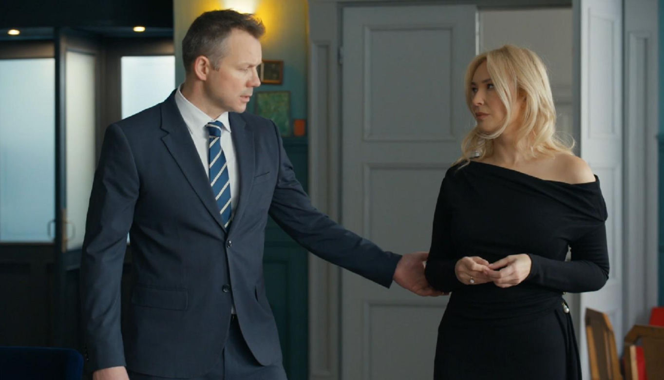 Barwy szczęścia odc. 3418. Karolina (Marta Dąbrowska), Bruno (Lesław Żurek)