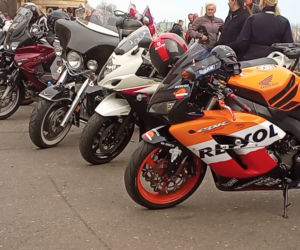Moto Zające i Kurczaki niosą pomoc na Wielkanoc. Dziesiątki motocyklistów na ulicach Szczecina