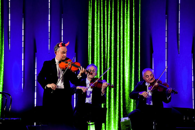 Najpierw Martyniuk a teraz oni. Polscy kabareciarze robią zamieszanie w samolocie!