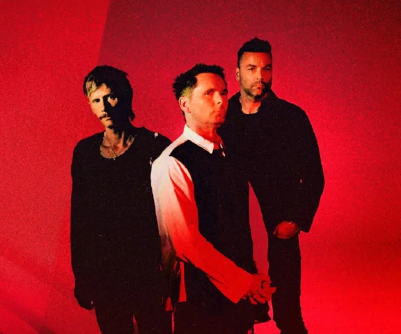 Muse z oficjalną zapowiedzią nowej płyty! Grupa zaprezentowała pierwszy singiel!