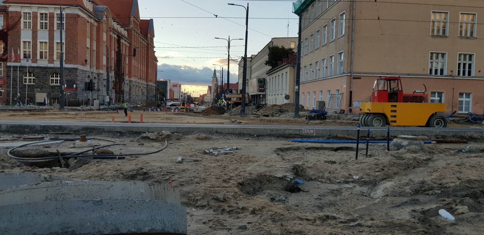 Olsztyn. Skrzyżowanie Piłsudskiego i Kościuszki zamknięte od miesięcy