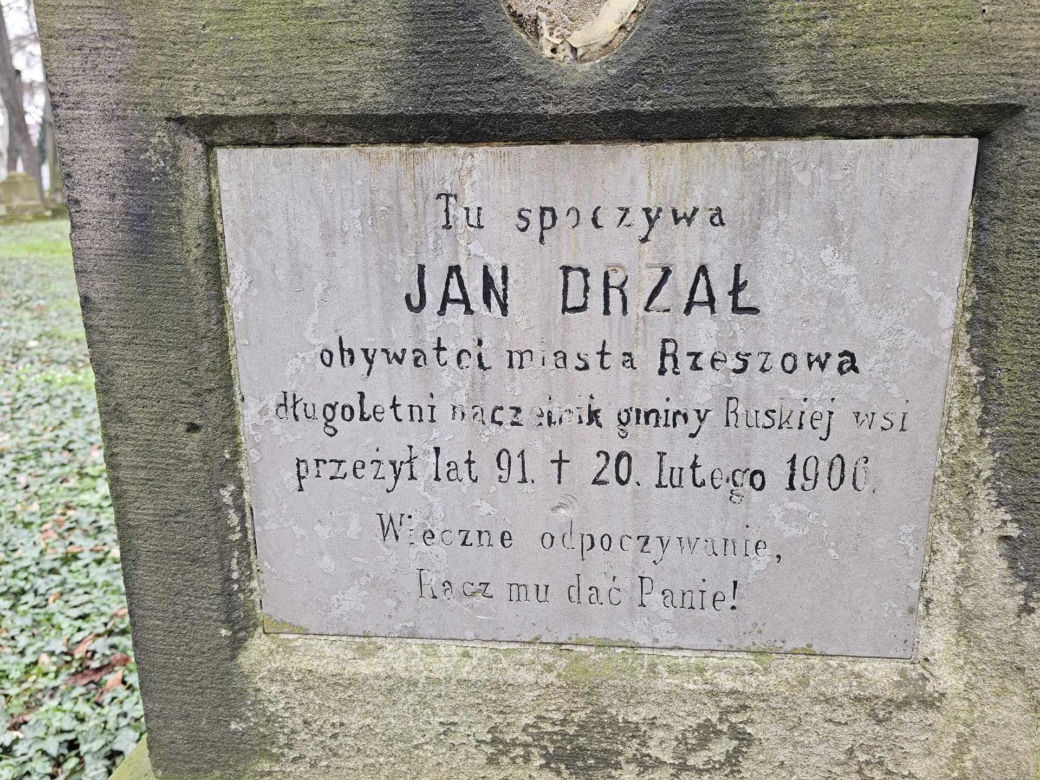 Stary cmentarz w Rzeszowie najstarsza zachowana nekropolia w mieście