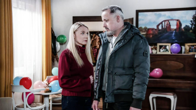 Pierwsza miłość odc. 4176. Bartek (Rafał Kwietniewski), Emilka (Anna Ilczuk)